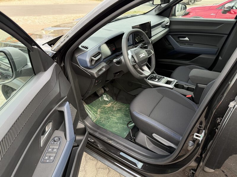 Fahrzeugabbildung Bigster Expression HYBRID 155 Bild 14 von 20