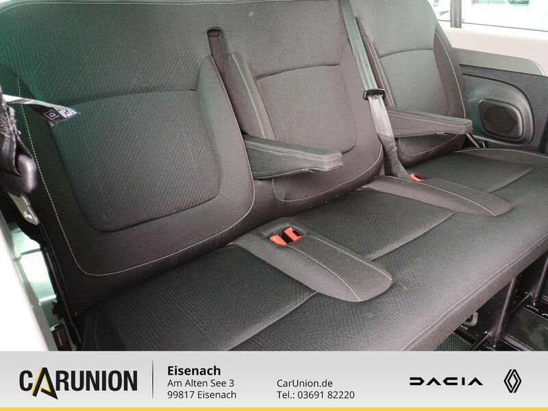 Fahrzeugabbildung Trafic Pkw Grand Evolution Blue dCi 150 MY24 Bild 12 von 15