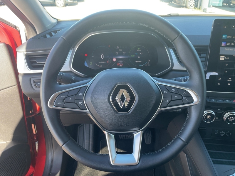Fahrzeugabbildung Captur INTENS E-TECH PLUG-IN 160 +CARPLAY+GJR+KAM+SHZ+ Bild 8 von 15