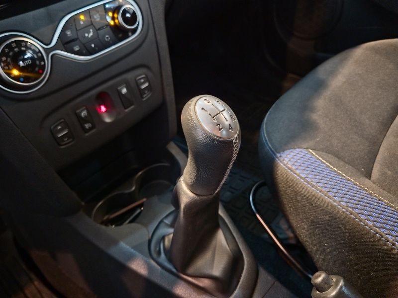 DACIA Sandero 2019 — imagine 17