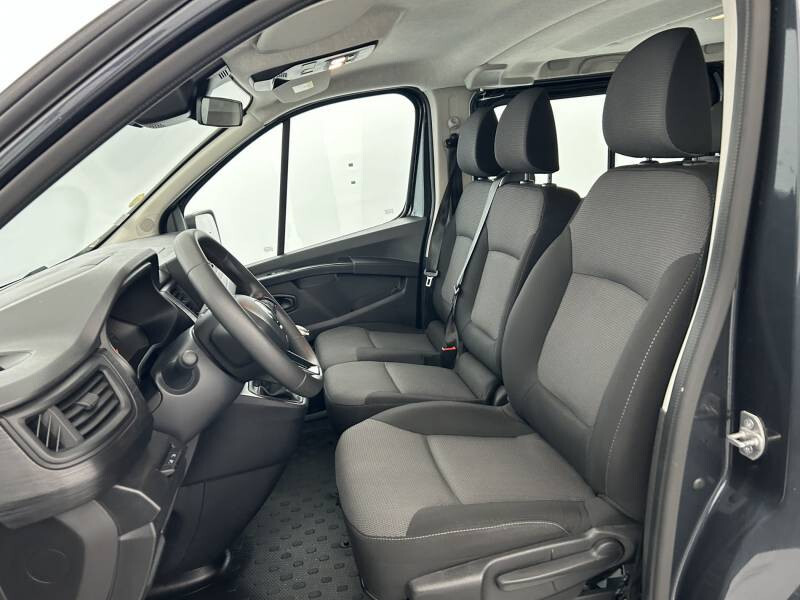 Renault Trafic Combi
