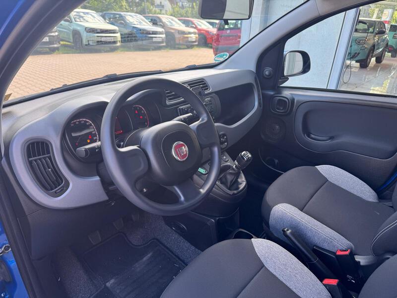 Fahrzeugabbildung Panda 1.0 GSE Cross City Plus KLIMA*ALLWETTER Bild 16 von 19