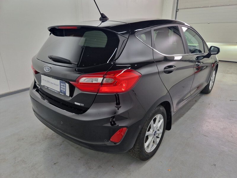 Fahrzeugabbildung Fiesta 1.0 EcoBoost MHEV Titanium Bild 6 von 27