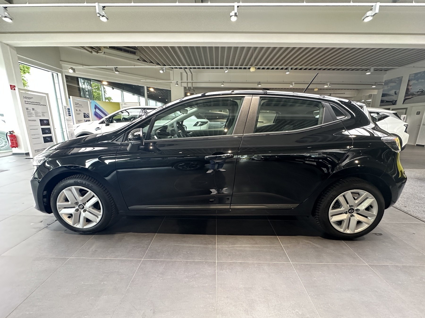 Renault Clio – Bild 26