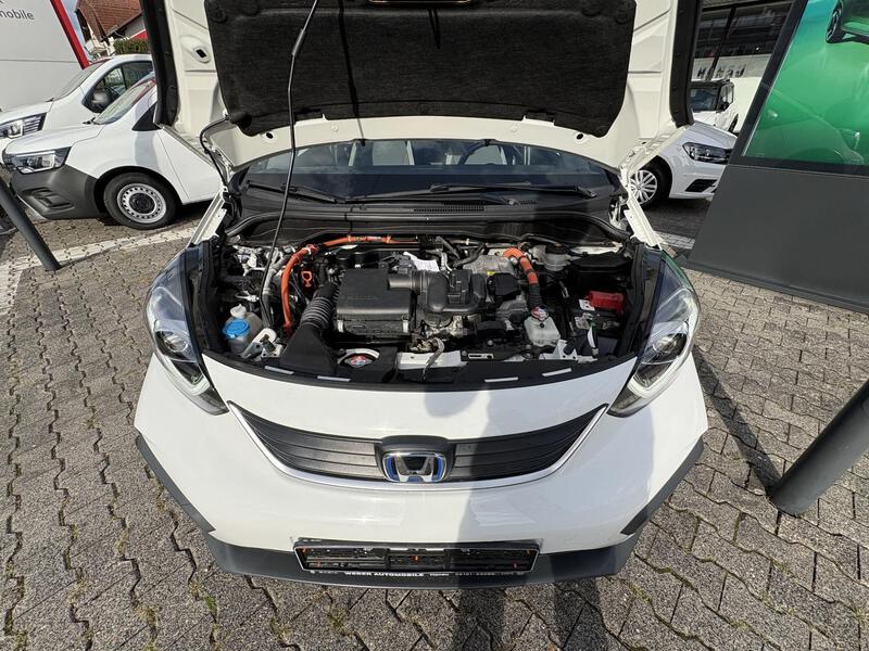Fahrzeugabbildung Jazz e:HEV Crosstar Executive Bild 16 von 18