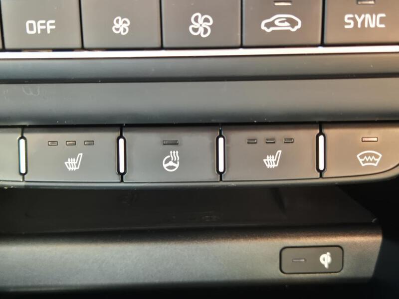Kia ProCeed