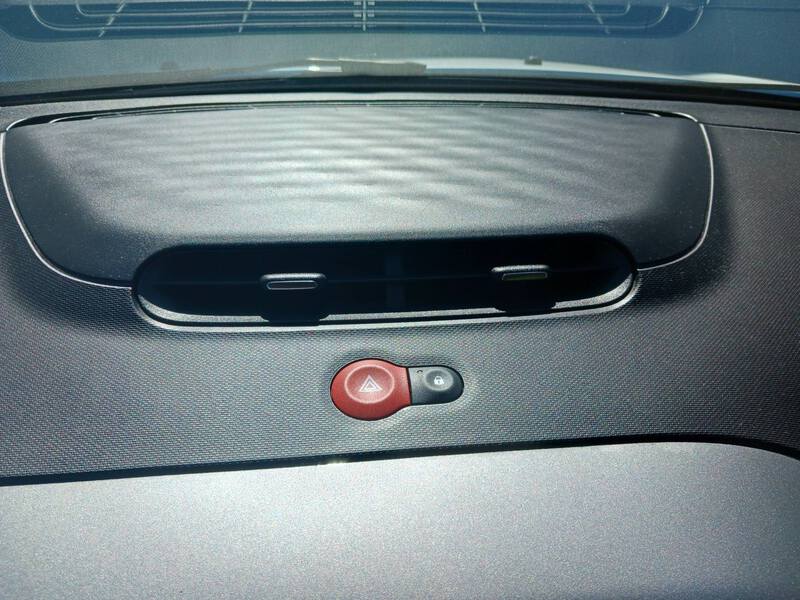 Fahrzeugabbildung Twingo ZEN SCe 65 Start&Stop MT  Bild 21 von 27