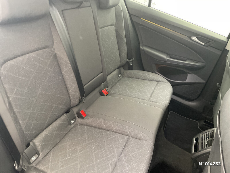 Volkswagen Golf SW