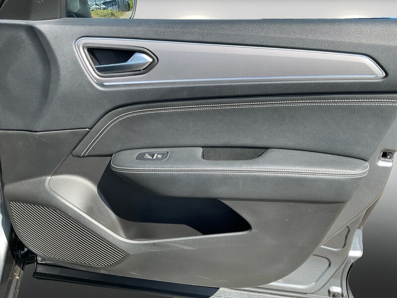 Fahrzeugabbildung Arkana INTENS E-TECH Hybrid 145/LED/Navi/Kamera Bild 14 von 17