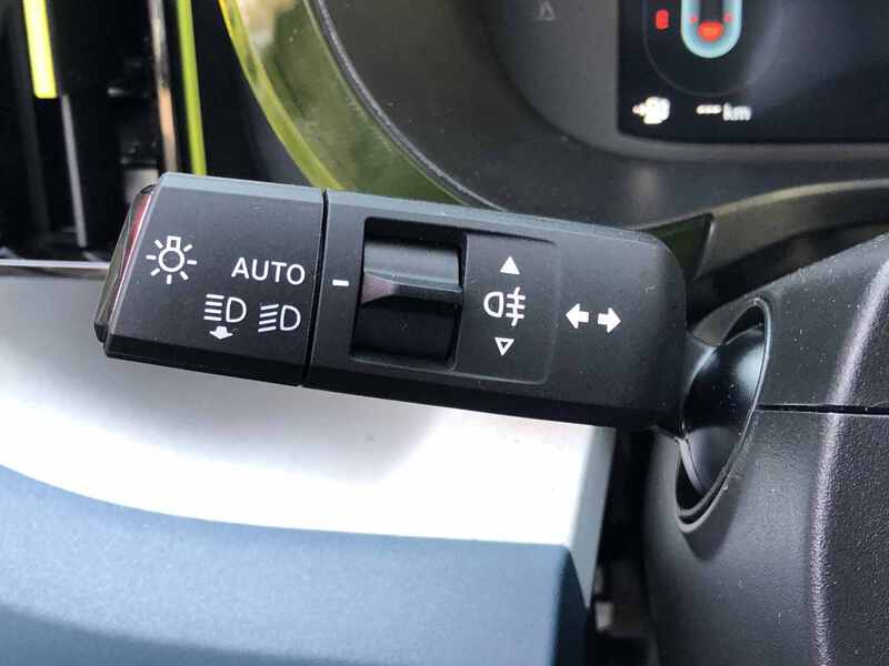 Fahrzeugabbildung Grande Panda Business Edition 110PS Automatik Bild 16 von 20