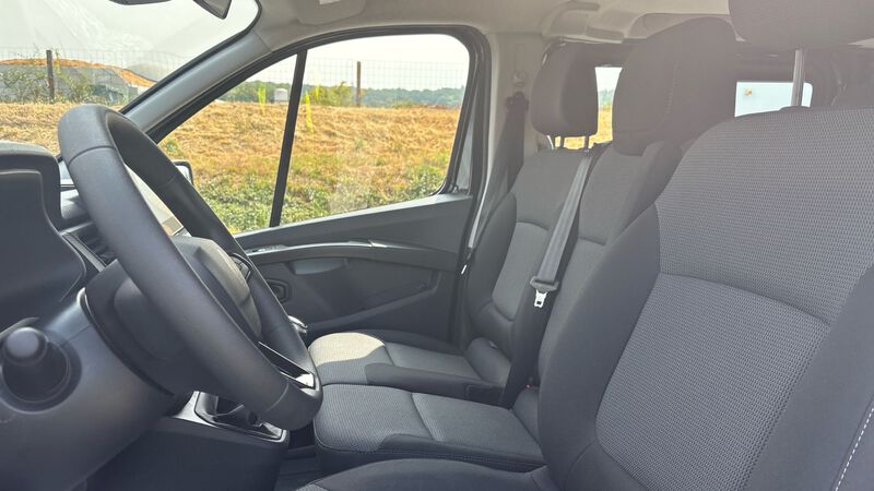 Renault Trafic Combi