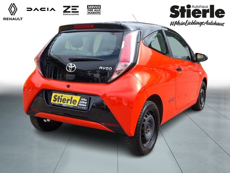 Fahrzeugabbildung Aygo LED/KLIMA/RÜCKFAHRKAMERA/ Bild 5 von 14