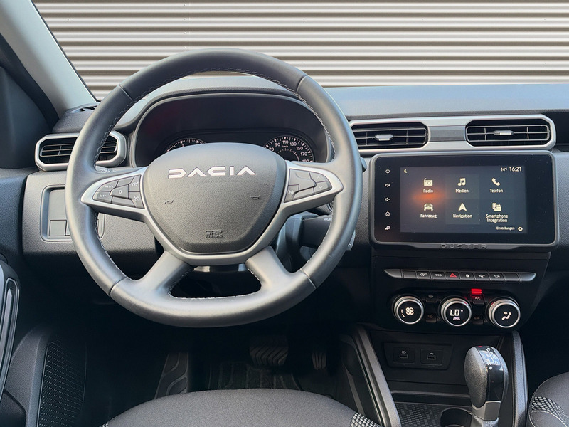 Fahrzeugabbildung Duster 360°Kamera AHK Bild 8 von 20