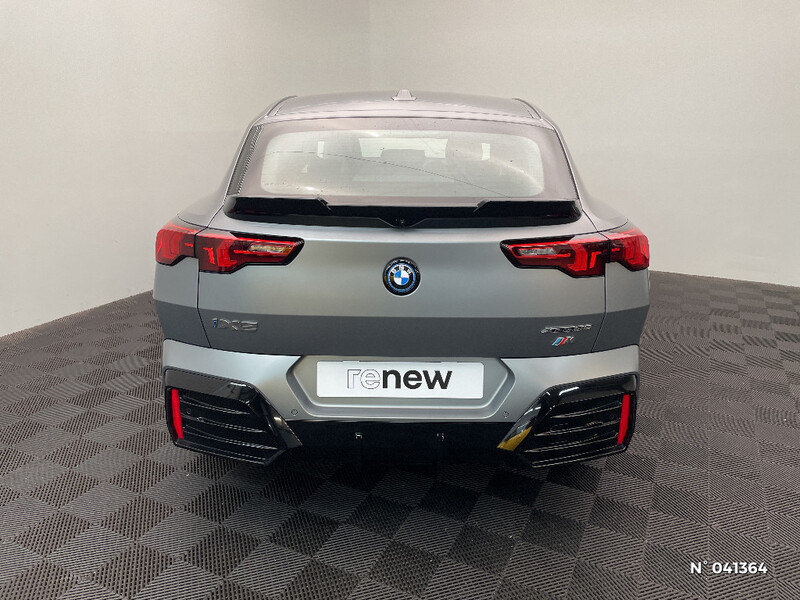 BMW iX2 U10
