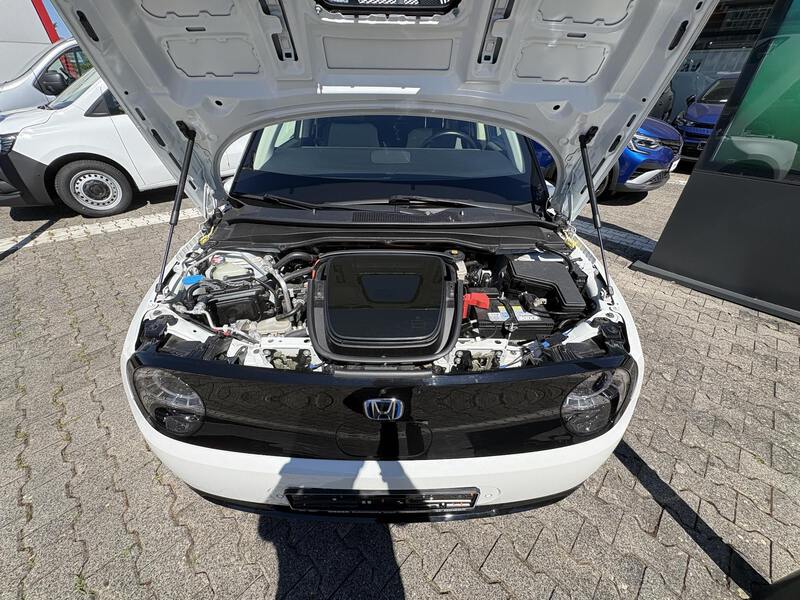 Honda e