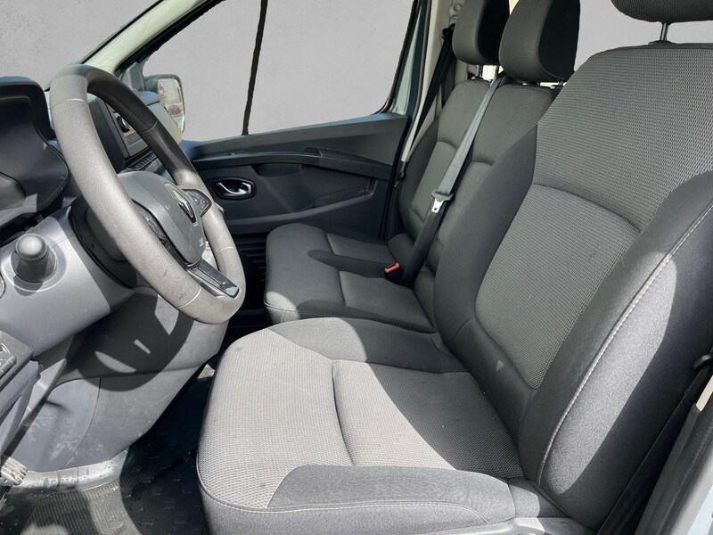 Renault Trafic Combi