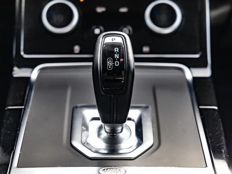 Fahrzeugabbildung Range Rover Evoque WINTER PAKET NAVI Bild 10 von 18
