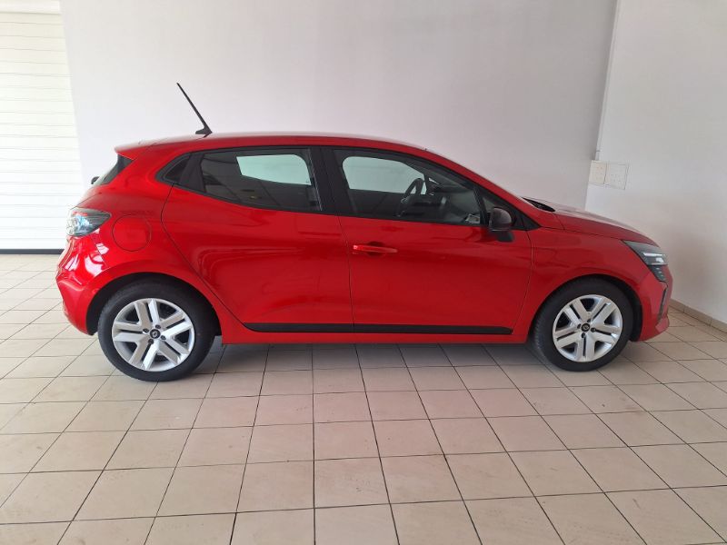 RENAULT Clio 2024 — imagine 5