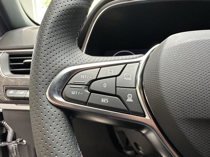 Fahrzeugabbildung Arkana Esprit Alpine Full Hybrid 145 PS Bild 37 von 50