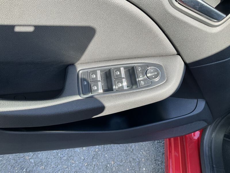 Fahrzeugabbildung Clio Klima* AHK* Navi Bild 12 von 22