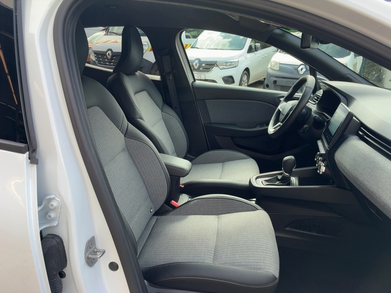 Fahrzeugabbildung Clio ABS ESP SERVO Bild 11 von 15