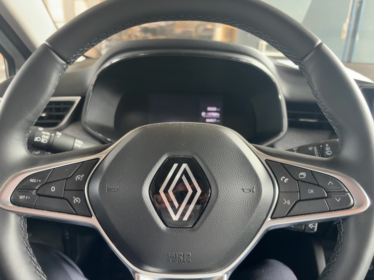 Renault Clio – Bild 10