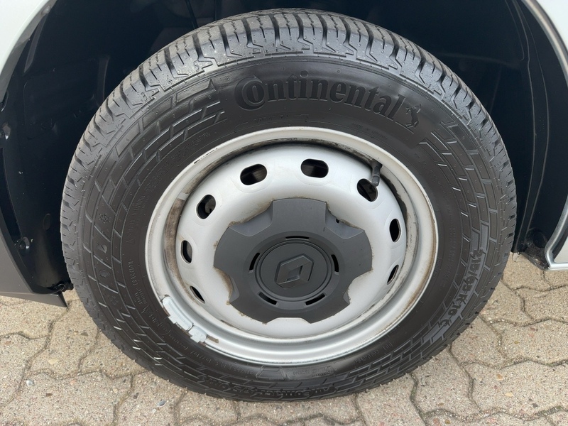 Fahrzeugabbildung Trafic Komfort L2H1 3,1t dCi 150 EDC*SHK* Bild 7 von 15