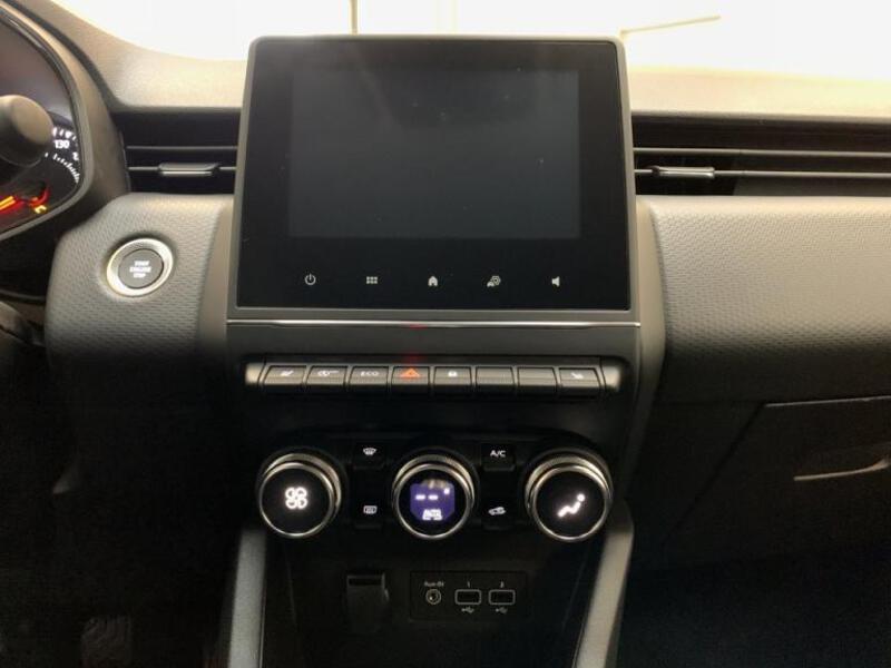 Fahrzeugabbildung Clio Business Edition Bild 11 von 15