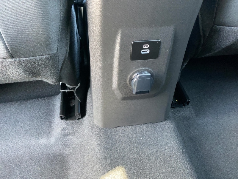 Fahrzeugabbildung Sandero Journey TCe 90 Bild 13 von 21