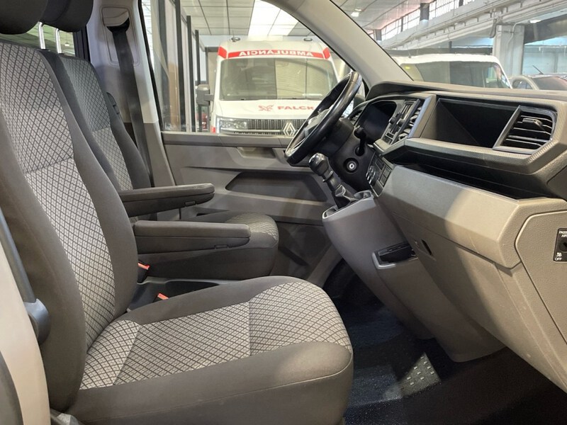 Volkswagen Caravelle