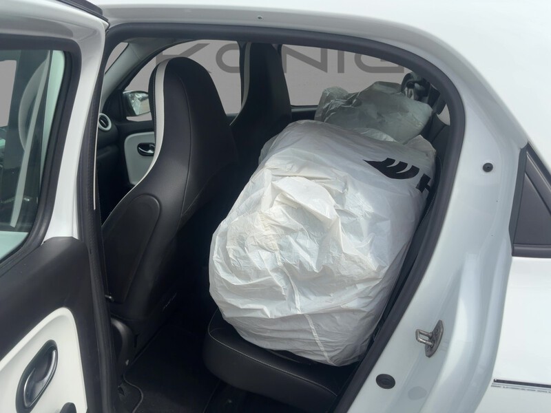Fahrzeugabbildung Twingo Intens SCe 75 S Bild 7 von 20