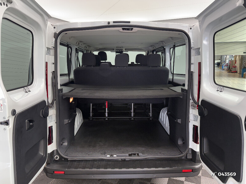 Renault Trafic Combi