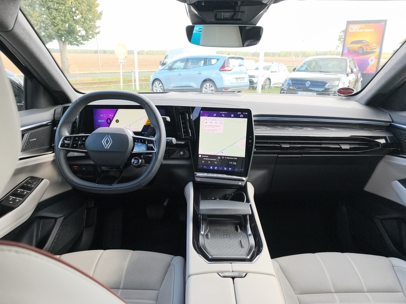 Fahrzeugabbildung Espace 6 Iconic E-Tech Full Hybrid 200 Bild 8 von 16