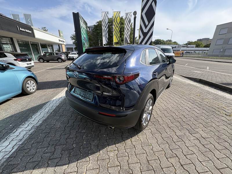 Fahrzeugabbildung CX-30 2.0 SKYACTIV-G M Hybrid Selection 2WD Bild 4 von 18