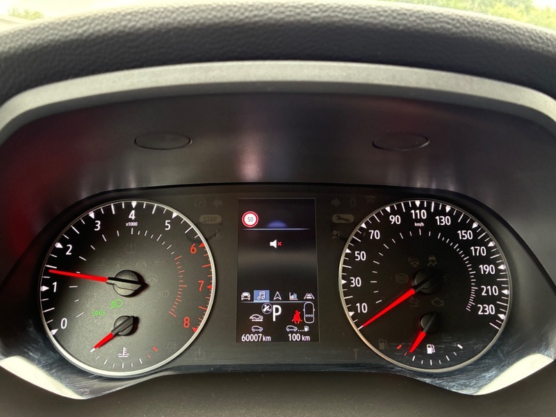 Fahrzeugabbildung Captur +Automatik+PDC+ Bild 24 von 47