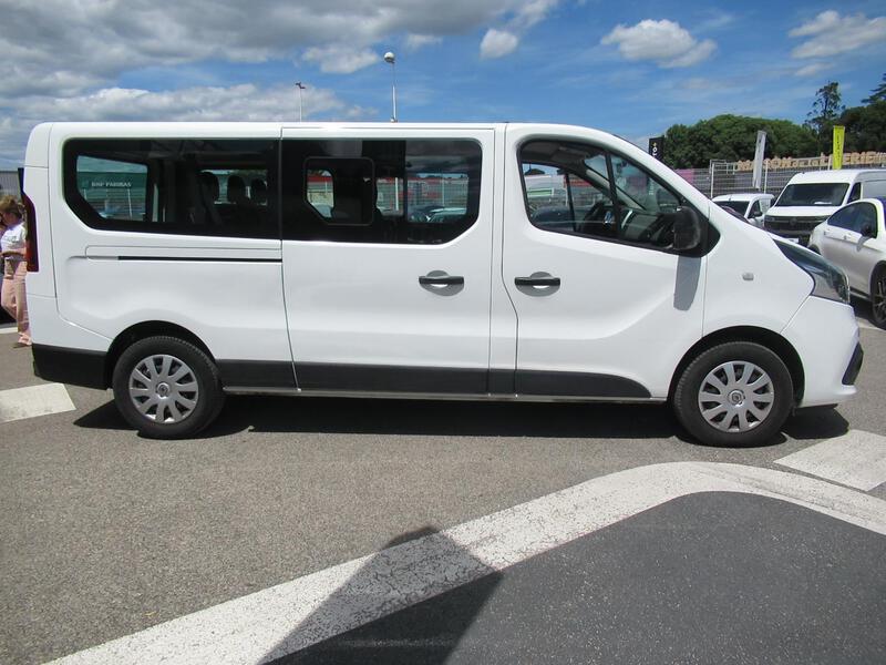 Renault Trafic Combi
