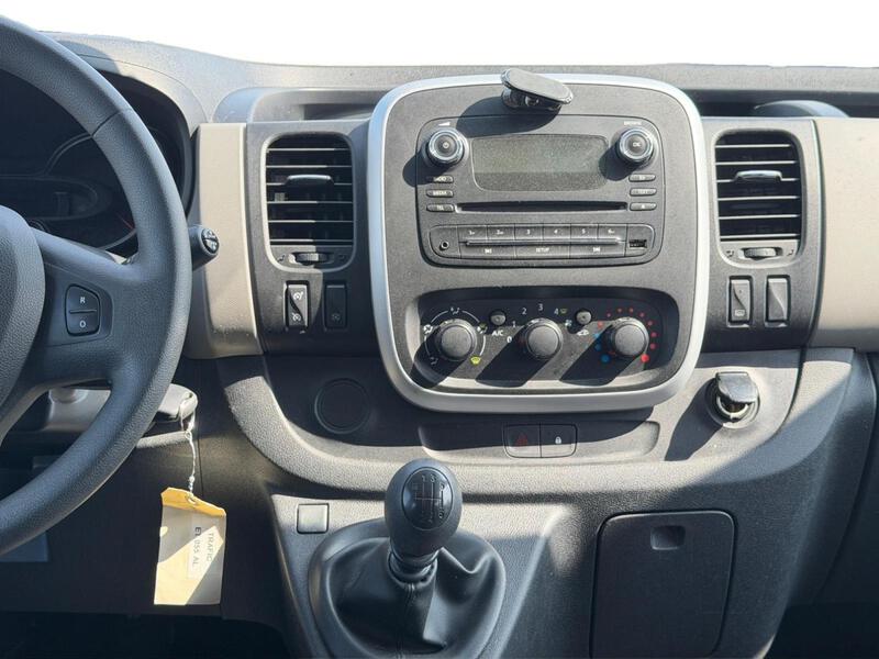 Renault Trafic Combi