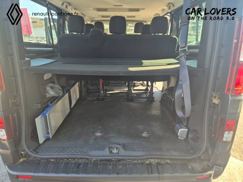 Renault Trafic Combi