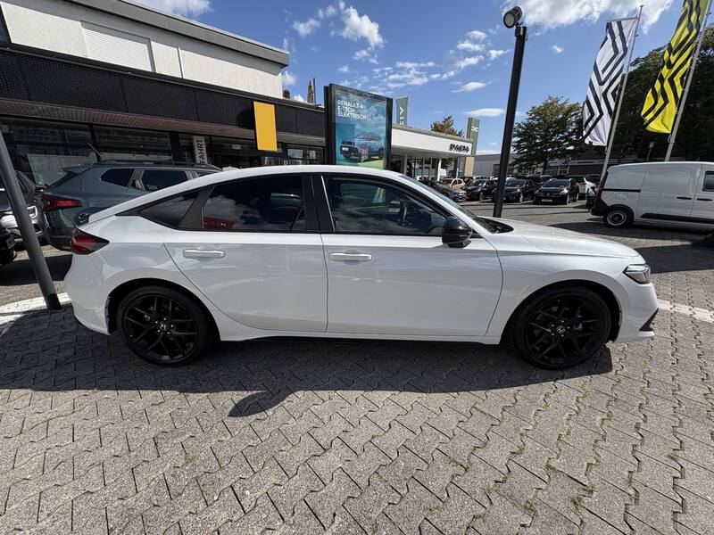 Fahrzeugabbildung Civic e:HEV Sport Premium Illumination/Sport-Pa Bild 3 von 18