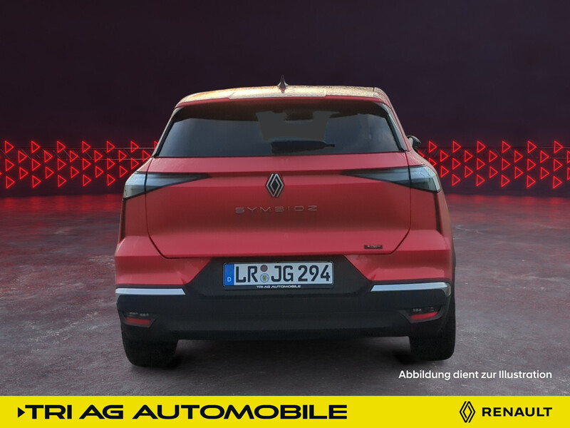 Fahrzeugabbildung Symbioz E-Tech Full Hybrid 145 Winter-Paket Techno Bild 4 von 21