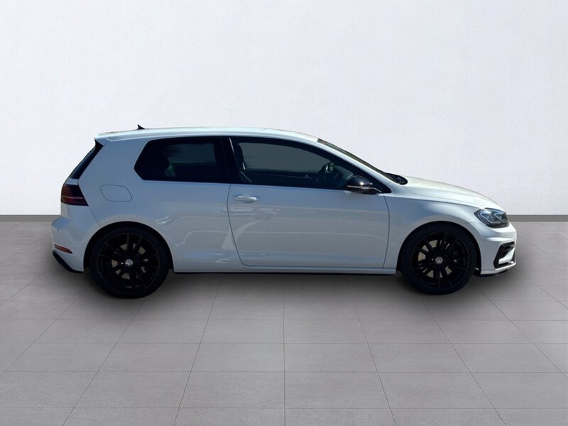 Volkswagen Golf VII