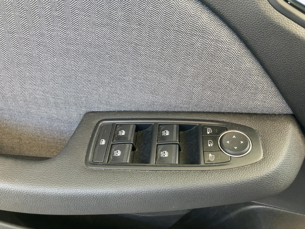 Renault Clio – Bild 17