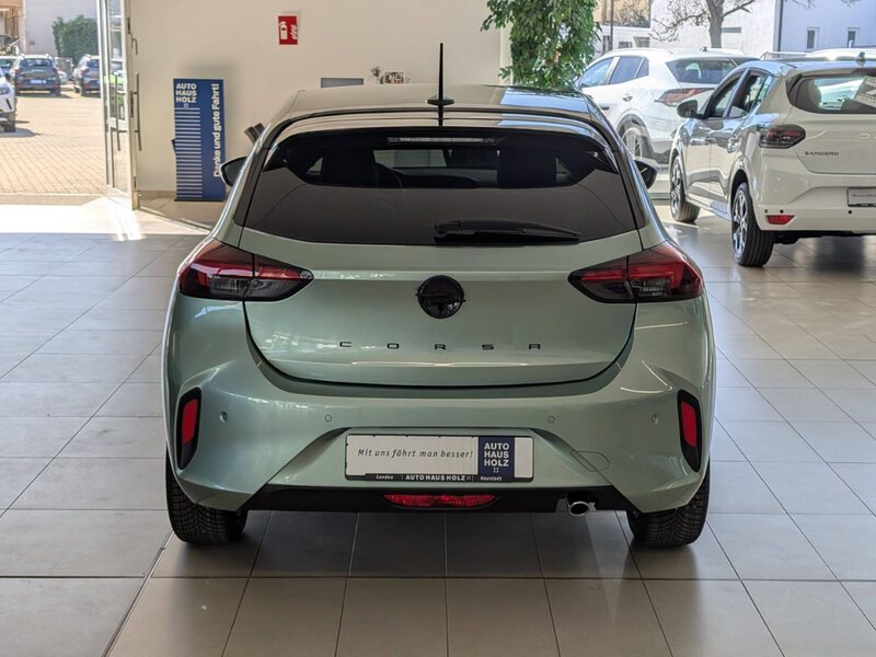 Fahrzeugabbildung Corsa YES 1.2 CarPlay Bild 3 von 31