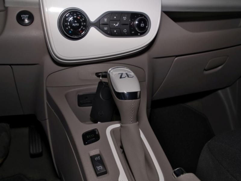 Fahrzeugabbildung Zoe Entry Batteriemiete mit Option auf Z.E.40 Bild 7 von 22