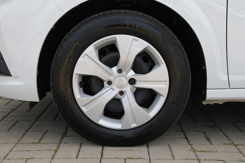 Fahrzeugabbildung Sandero Essential TCe 90 Bild 20 von 21