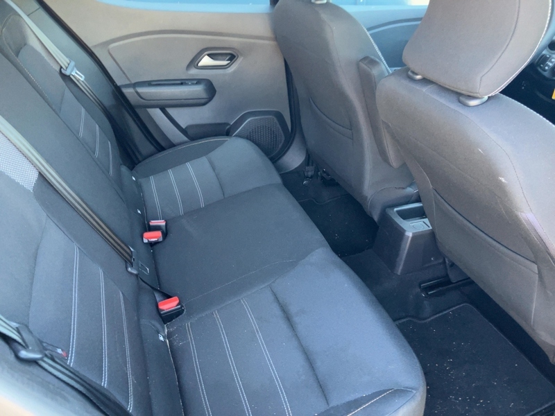 Fahrzeugabbildung Sandero Stepway Expression TCe 90 Bild 11 von 18
