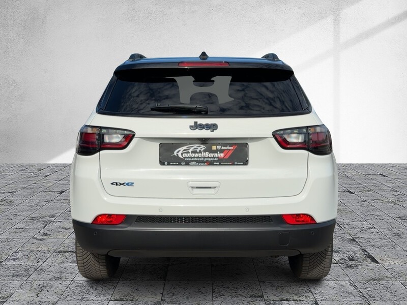 Fahrzeugabbildung Compass  High Upland Plug-In Hybrid 4xe Bild 3 von 15