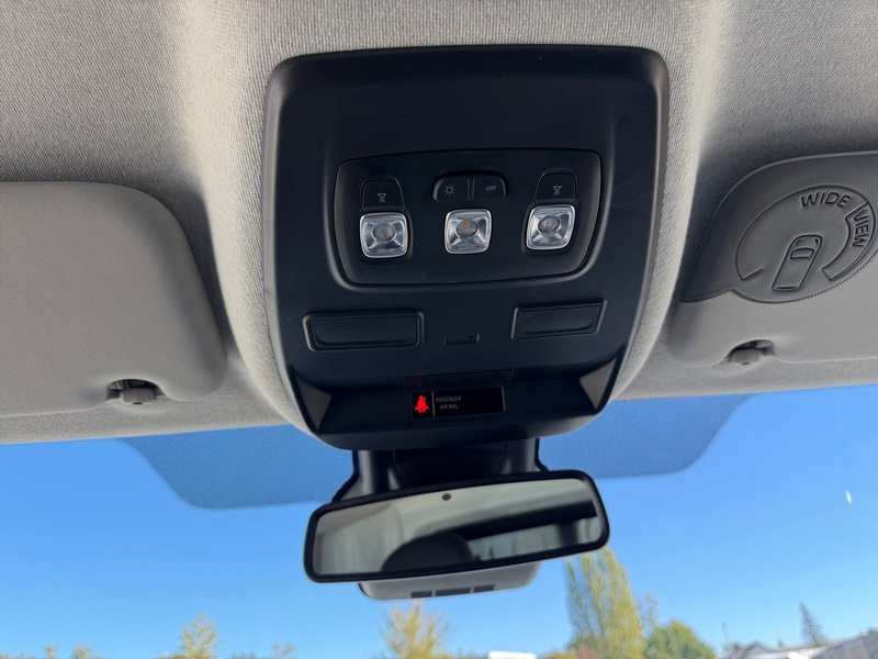 Fahrzeugabbildung Trafic Lkw Komfort L1H1 3,0t Blue dCi 170 Bild 13 von 14
