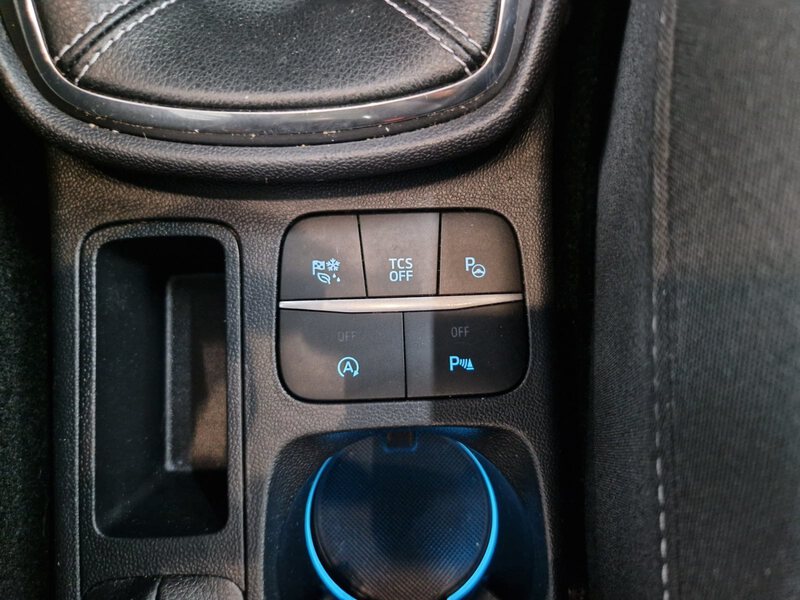 Fahrzeugabbildung Fiesta 1.0 EcoBoost MHEV Titanium Bild 22 von 27