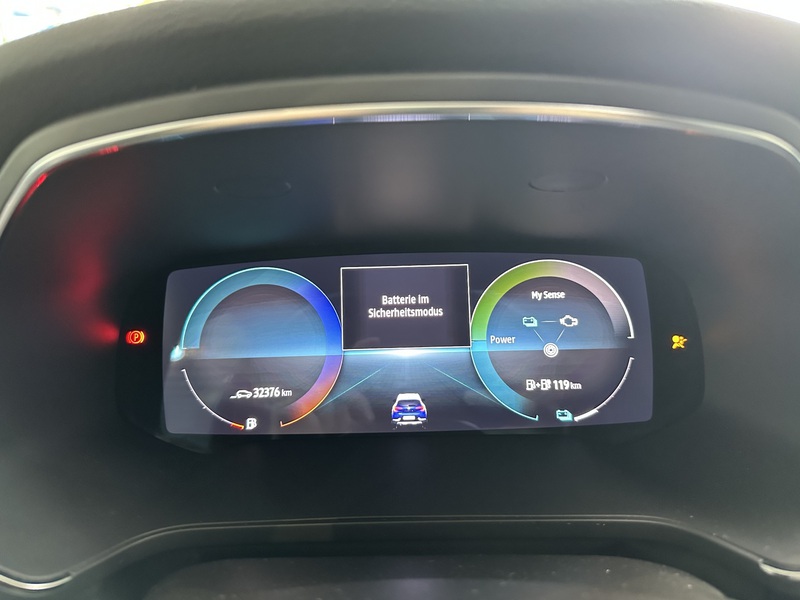 Fahrzeugabbildung Captur INTENS E-TECH Plug-in 160  Bild 36 von 50